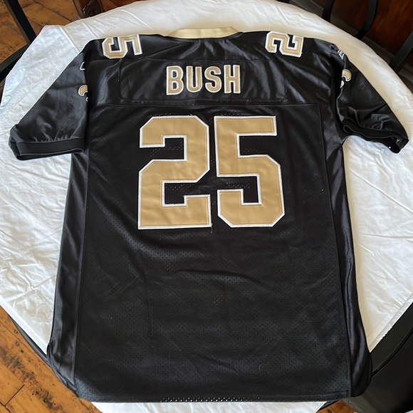 Reggie Bush New Orleans Saints jersey. Reebok NFL size 54 - Picture 6 of 6